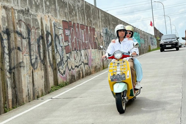Intip Harga Vespa Primavera IGET150 yang Dipakai Raffi Ahmad ke TPS